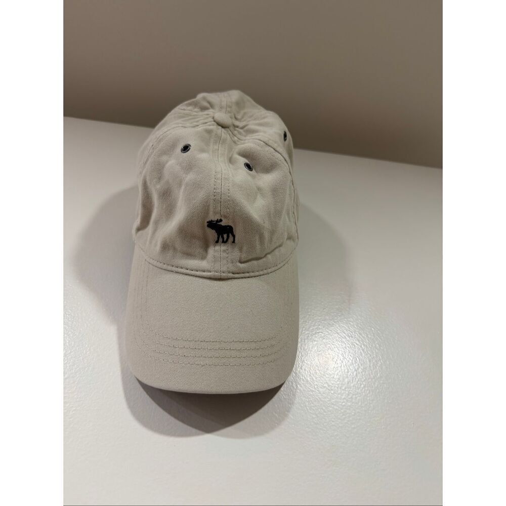 Cream Abercrombie and fitch baseball cap